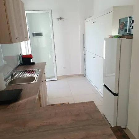 Aurora & Rocco 펜션 *