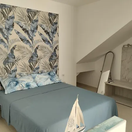 Aurora & Rocco 펜션 *